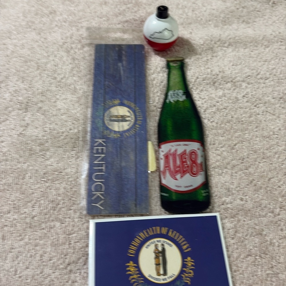 Kentucky Souvenir Set with bookmark, magnet, an Ale8 keychain& a fishing bobber!